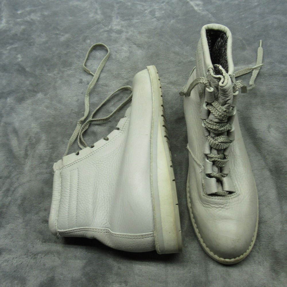 Danner Womens 9M Boots Gray Leather Lace Up Hiking Boots Vibram Waterproof VTG